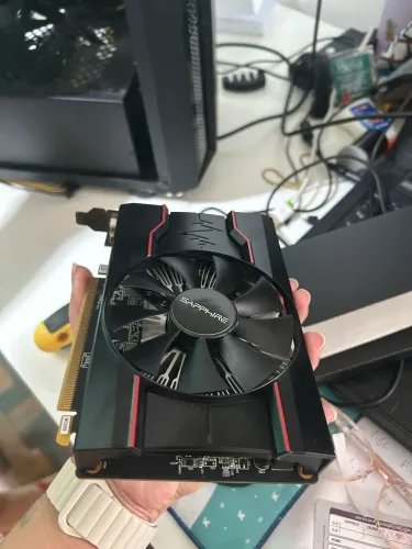 Placa de Vídeo Sapphire Pulse Radeon RX 550 4GB GDDR5 Impecável!