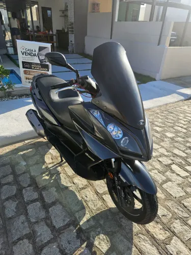 Kymco Downtown 300i Scooter