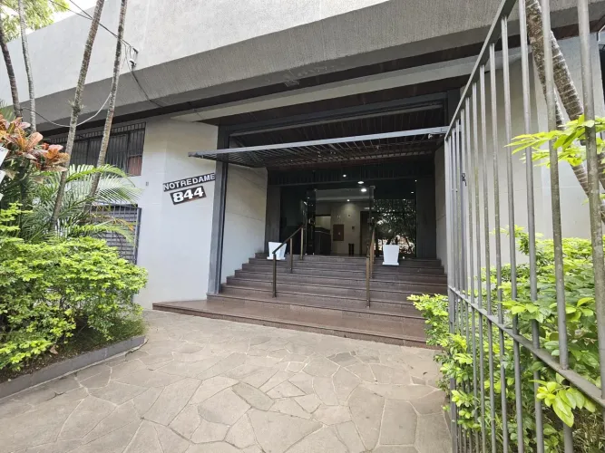 Oportunidade Única! Sala Comercial Desocupada à Venda, Santana, Porto Alegre, RS