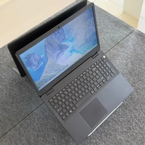 Notebook DELL, i5 de 10ª geração, 8gb de RAM, 256gb de SSD, tela de 15.6