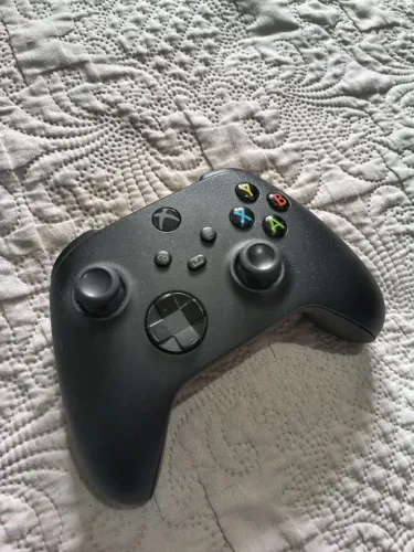 Controle X Box Séries Srecarregável.