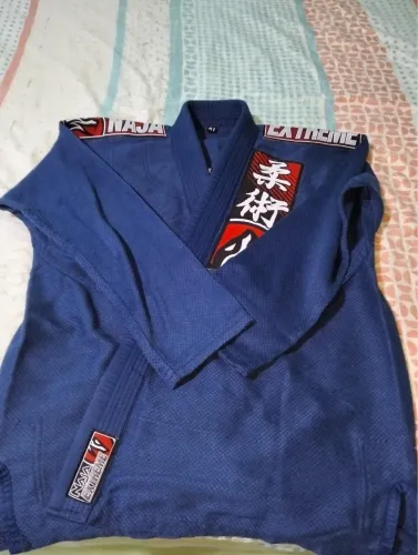 Vendo kimono para jiu-jítsu 