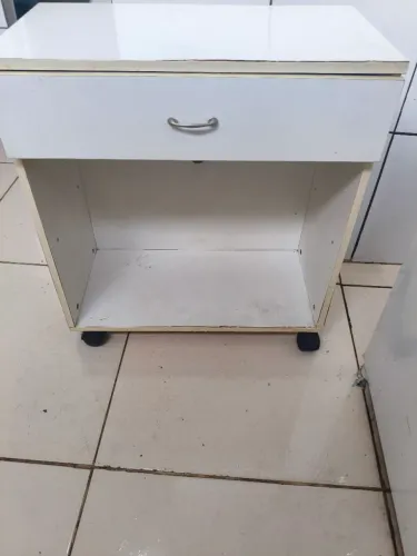 Combo 2 Cabeceiras + Mesa Auxiliar com Gaveta
