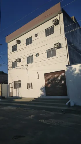 PRÉDIO COMERCIAL - PRÓXIMO CRUZEIRO/AVENIDA DAS TORRES