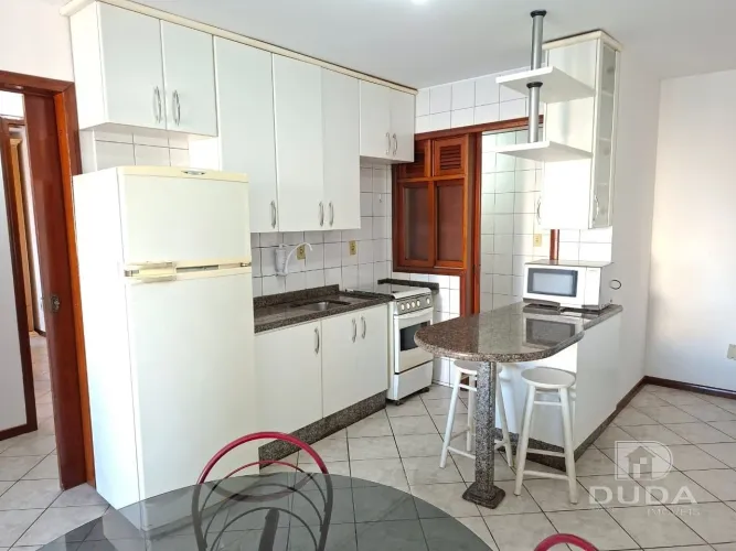 Apartamento com 2 quartos e duas vagas na Trindade