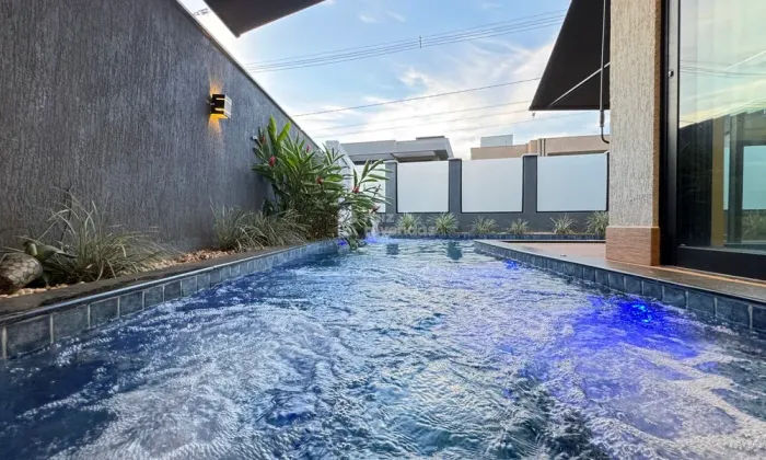 Sobrado de Esquina 4 Suítes | 317 m² | Mobília Inclusa | Aceita Permuta | Jardins Bolonha 