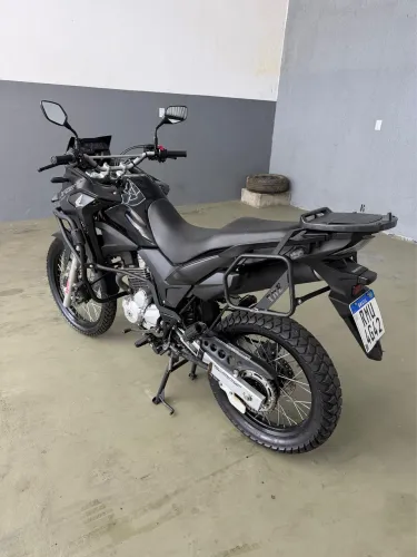 XRE 300 2021