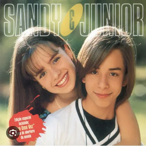 2 passtas de reportagem fotos e pôster de Sandy e Junior