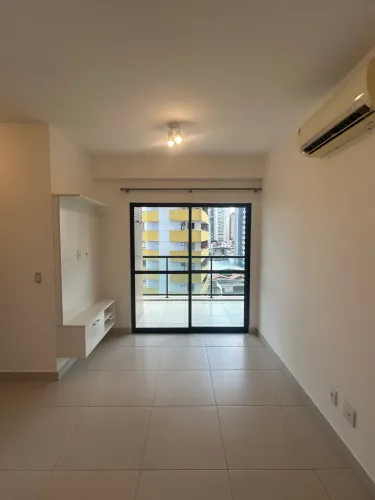 Alugo apto 2/4 Ed. Smart Boulevard 