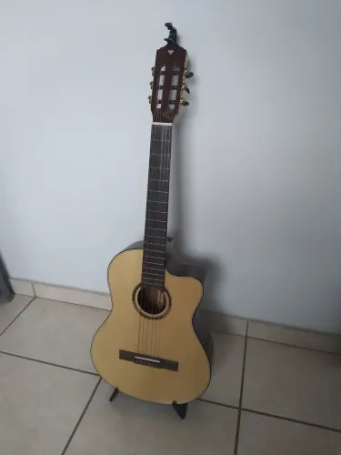 Violão elétrico nylon