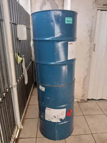 Tambor 200 litros metal
