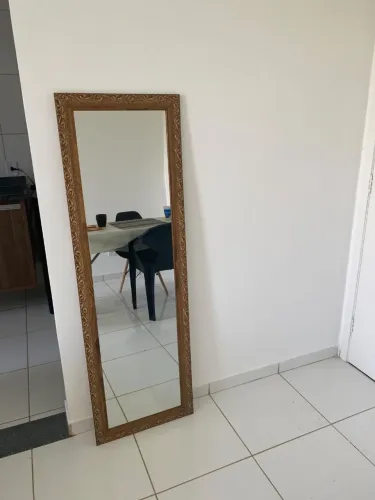 Espelho 1,70 aproximadamente