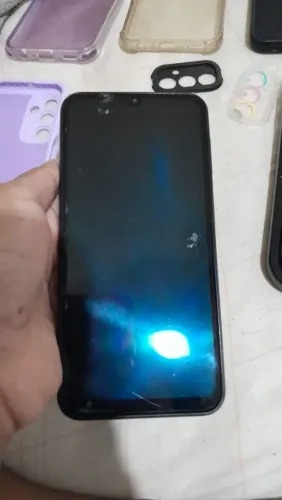 vendo samsung A24 em perfeito estado único problema está na digital 