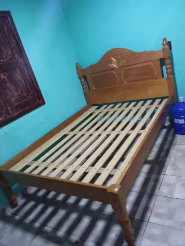 Cama casal madeira 