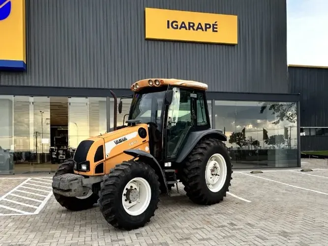 TRATOR - MARCA VALTRA - MODELO BM100 - CABINE IMPLEMASTER - 4x4