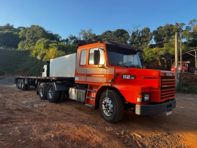 Vendo Scania 112HS trucado e carreta Porta container