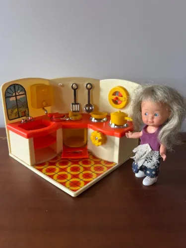 Boneca Mini Cuca com Cozinha em miniatura Anos 1970/1980