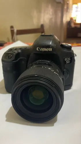 Canon EOS 5D Mark III + Lente 35 mm Sigma Art 1.4