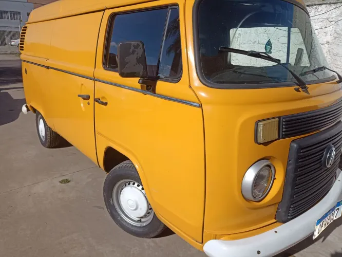 Volkswagen Kombi Furgão 1.4 MI Total Flex 8V 2013