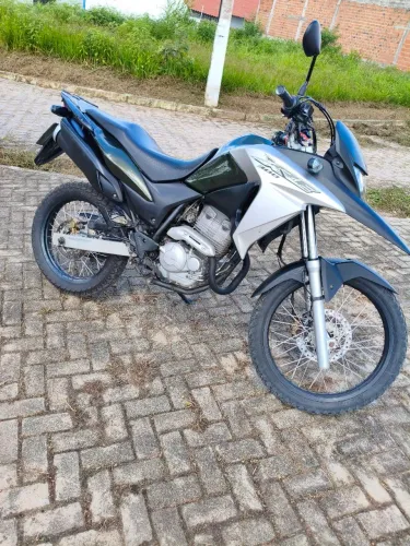 Vendo XRE 300 2018