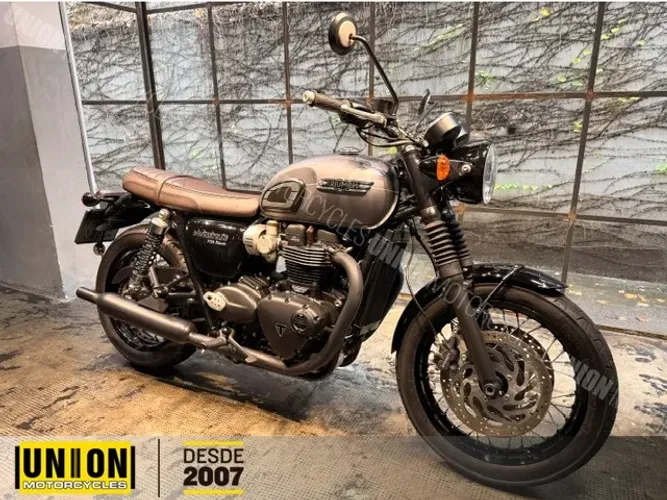 TRIUMPH BONNEVILLE T120 BLACK 1200