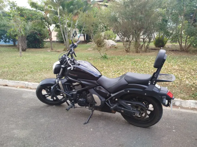 Vulcan 650 maravilha de pilotar/aceito carro de menor valor, faça sua proposta.