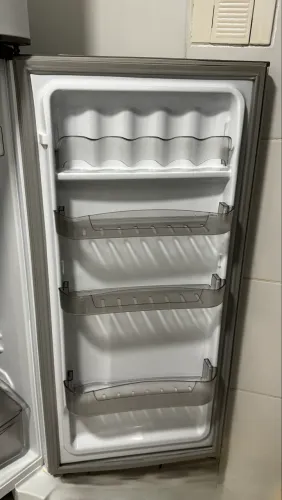 Vendo geladeira 