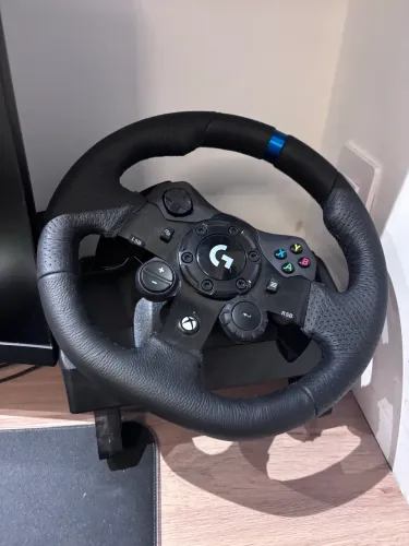 Logitech G923 TRUEFORCE + Pedaleira + Caixa Original - Xbox / PC