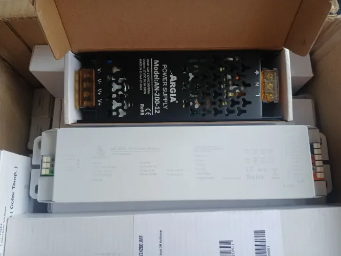 Fonte chaveada LUCCHI 24v 200w e outras marcas e modelos 