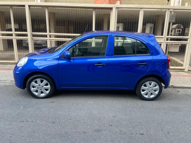 Nissan March S 1.0 16V Flex Fuel 5P 2013