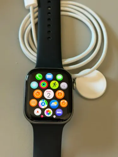 Apple Watch Series 11 GPS - 46mm. Garantia Apple até Março de 2027