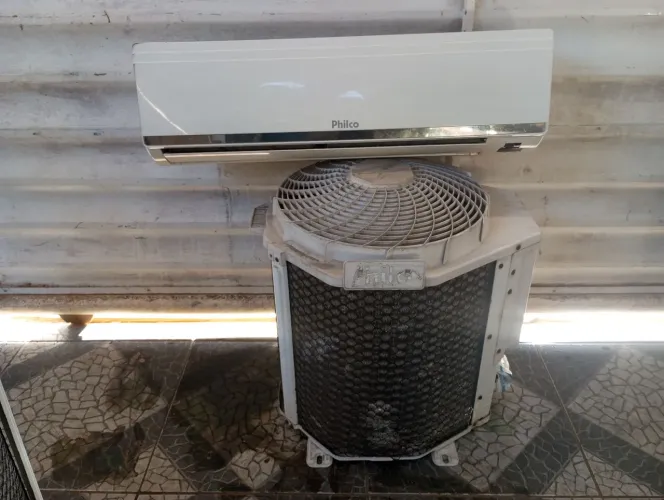 Vendo ar condicionado de 12 mil BTUs já instalado