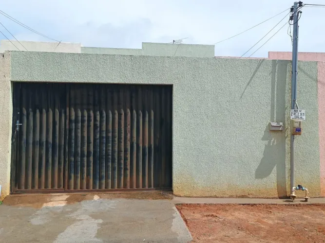 Casa a venda em caldas novas go/ ágio ou quitada