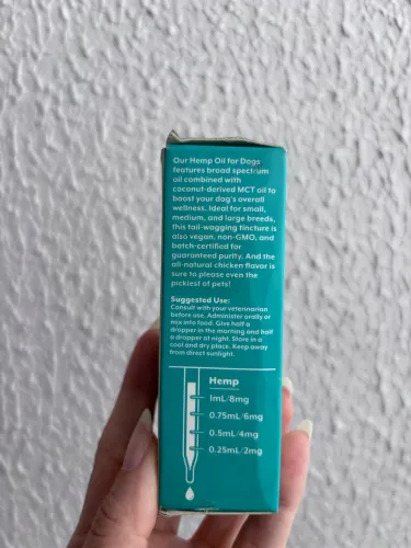 Óleo de Cânhamo para Cães - The Essential Co. 250mg Sabor Frango (30ml)
