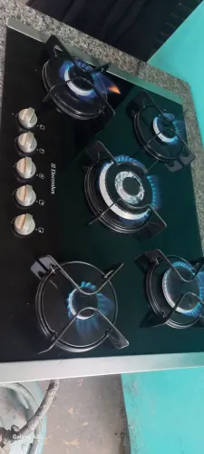 Fogão cooktp 5 bocas Electrolux c/ chama Tripla e acendimento elétrico