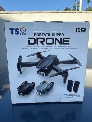 Drone com 2 baterias 