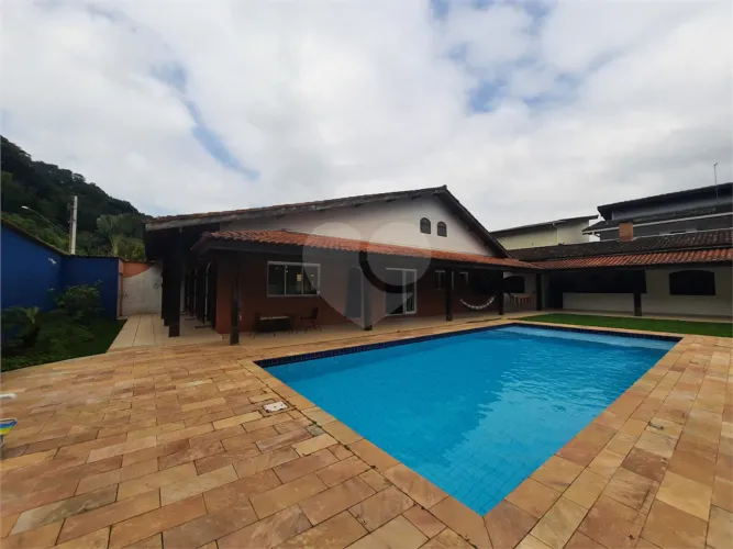 Condomínio com 4 quartos à venda em Balneario praia do perequê - SP