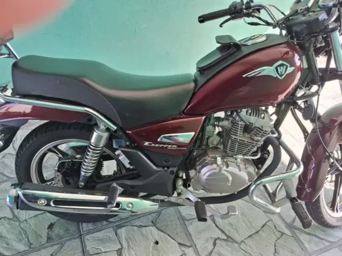 Moto JTZ/CHOPPER RL / Vermelha ano 2021/22, novíssima, com apenas 7.600KM