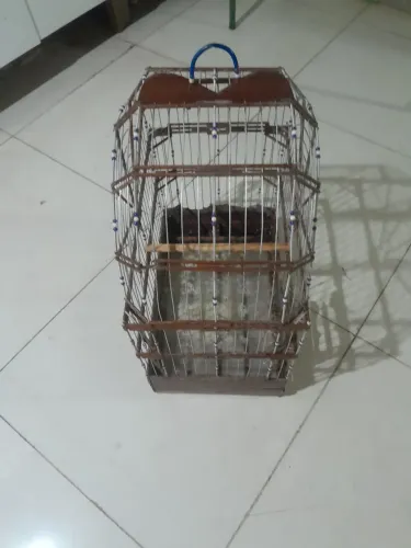 Vende se gaiola