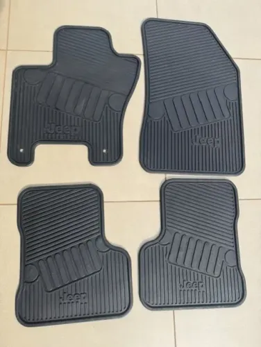 TAPETE ORIGINAL JEEP COMPASS 2026