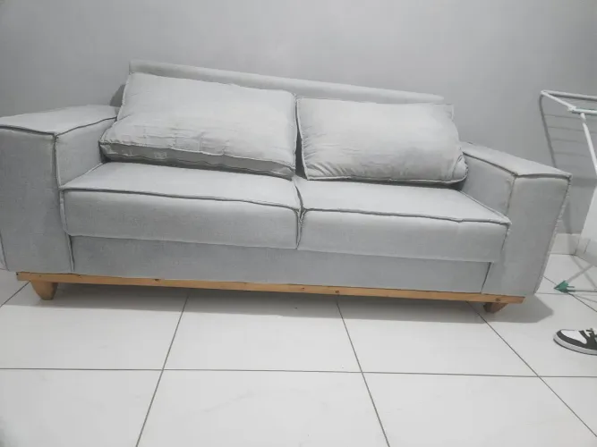 Sofá Retrô Mordeno 3 Lugares 2m