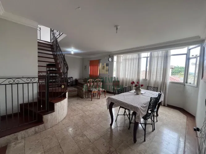 Cobertura com 5 Quartos e 3 banheiros à Venda, 278 m² no bairro Ouro Preto.
