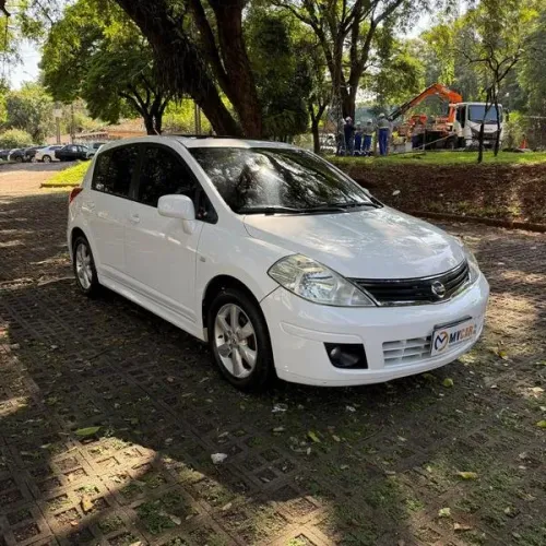 Nissan Tiida S 1.8/1.8 Flex 16V Aut. 2013