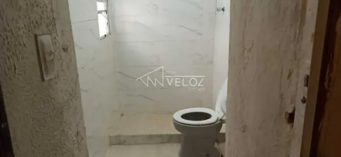 Casa de rua : Duplex / Residencial / Glória