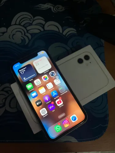 Iphone 11Branco 64GB