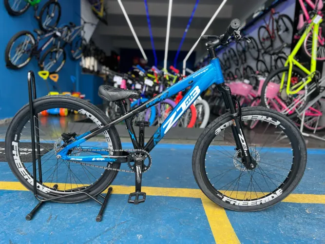 Bicicleta Zt3 Vorax aro 26 - Azul