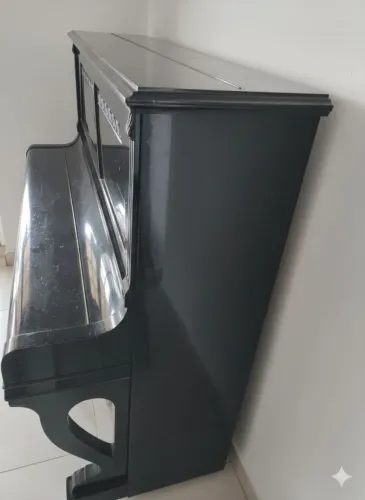 Piano a venda