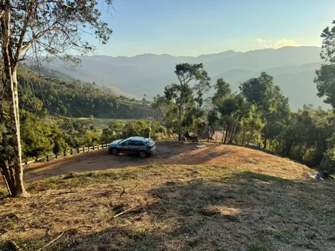 Terreno em Major Gercino com Área total de 4.581,55 m²
