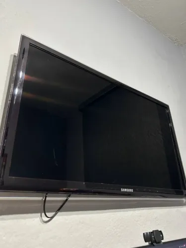 TV LED 40" Samsung Full HD 4 HDMI UN40C5000