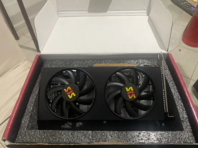 RX 5500XT 8gb (Olhe descrição)